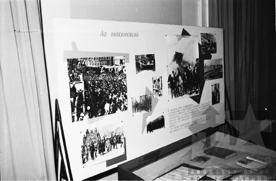 THM-BJ-10223 - November 7-i kiállítás a szekszárdi múzeumban az 1960-as években
