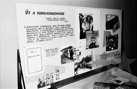 THM-BJ-10225 - November 7-i kiállítás a szekszárdi múzeumban az 1960-as években